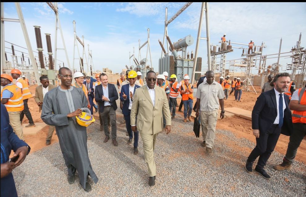 PHOTOS - TER: Visite de chantiers du Président Macky SALL PHOTOS - TER: Visite de chantiers du Président Macky SALL