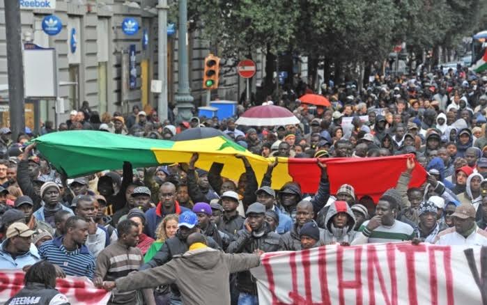 Scandale Petro-Tim-Franck Timis-Aliou Sall: La diaspora sénégalaise de Paris porte l’affaire à l’OCDE