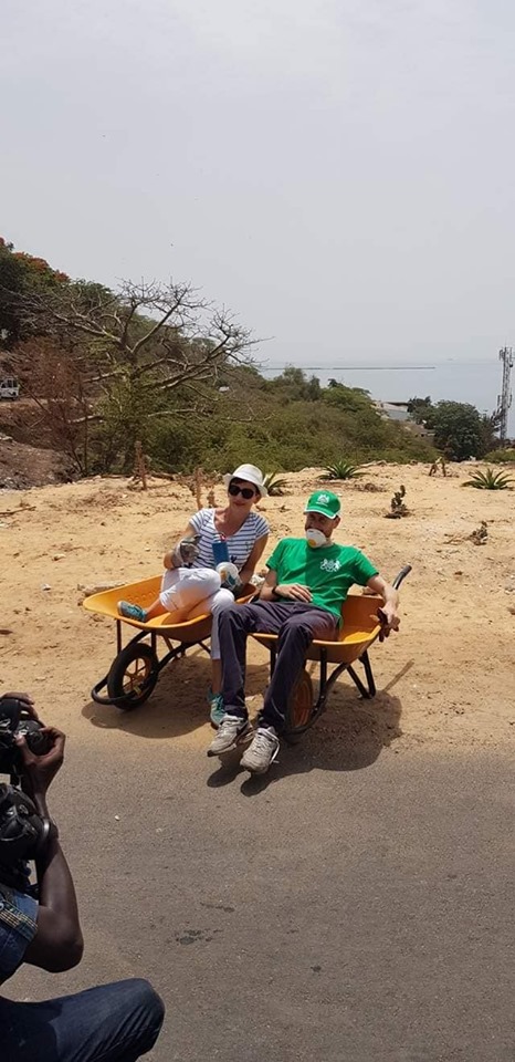 PHOTOS - CLEANUP CHALLENGE organisé par l'ambassade d'Angleterre en partenariat avec le Ministère de l'Urbanisme 