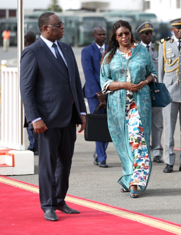 PHOTOS - Elégance et classe, la Première Dame confirme sa réputation à l’accueil du roi du Swaziland