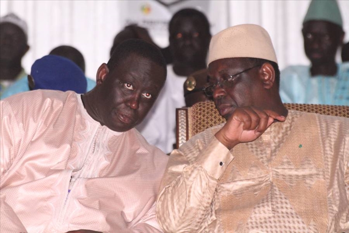 Graves accusations de Aliou Sall: « Des proches de Macky Sall ont payé des opposants pour me détruire »