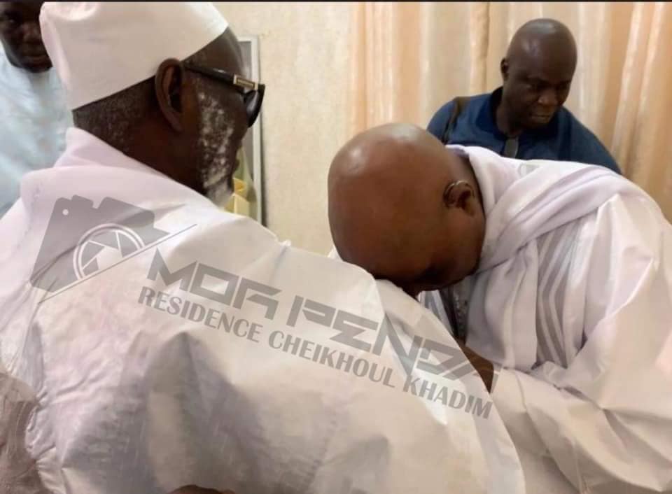 PHOTOS - Touba: Me Abdoulaye Wade reçu par le Khalife général des Mourides