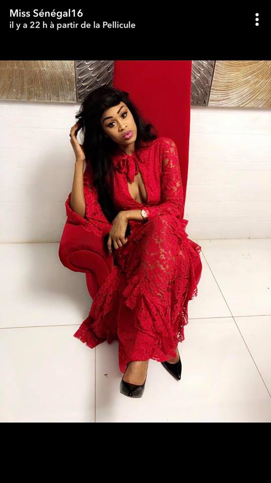 PHOTOS - Miss Sénégal déborde avec sa robe rouge trop s*xy et sans soutien gorge