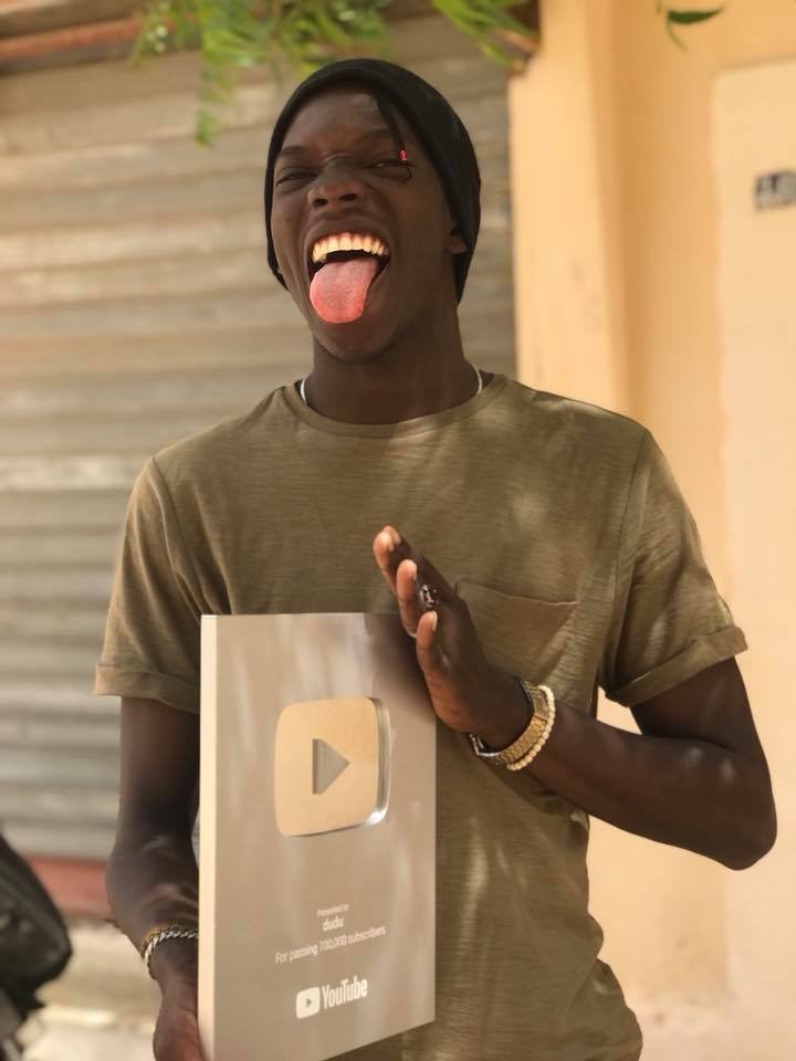 Review Dudu Fait Des Vid os Premier Youtubeur S n galais Avoir review-dudu-fait-des-vid-os-premier-youtubeur-s-n-galais-avoir
