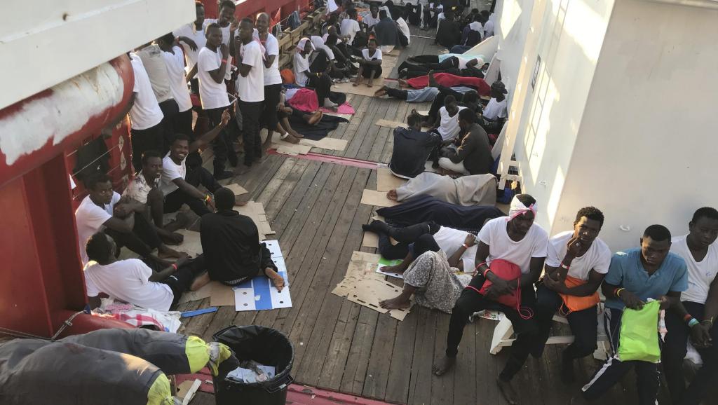 Méditerranée: 400 migrants secourus en moins de 3 jours