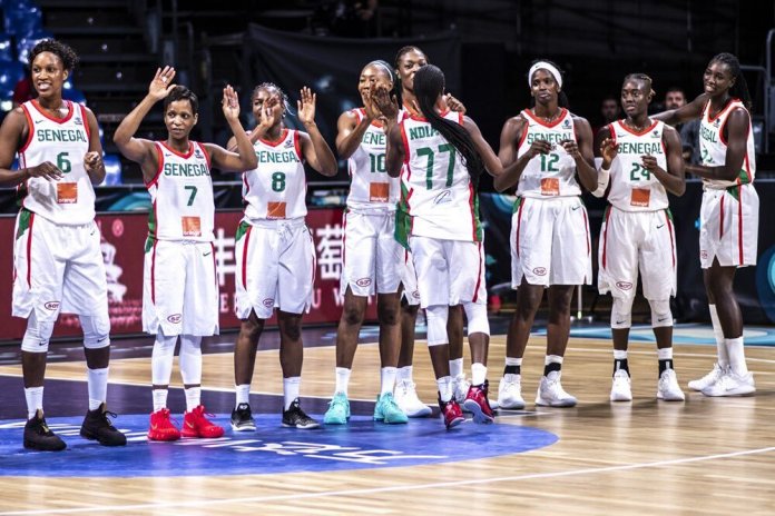 Afrobasket féminin 2019: Macky Sall offre 10 millions de FCfa à chaque membre de la délégation