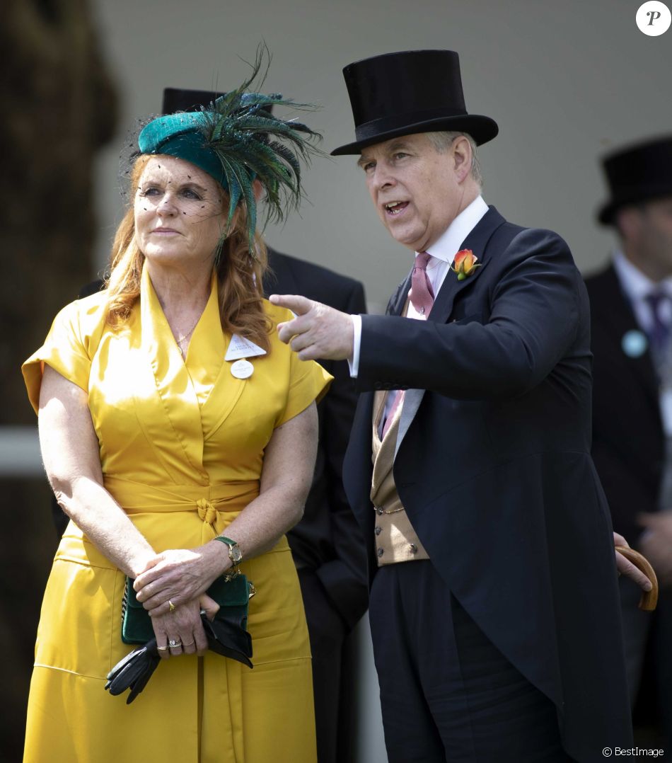 Affaire Epstein: le prince Andrew "consterné" par les accusations d'abus s*xuels