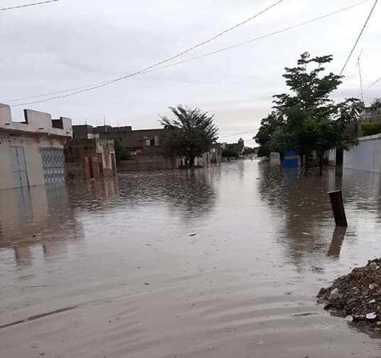 (Photos)- Kaolack: Les eaux de pluie engloutissent le bassin de rétention de Khakhoum