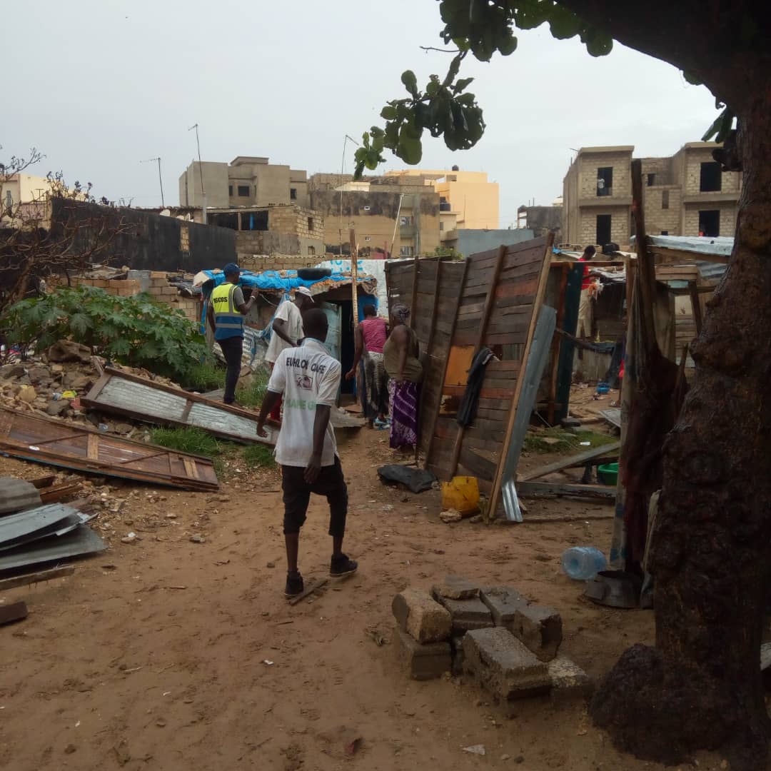 Photos : Destruction d’un ghetto à Dalifort