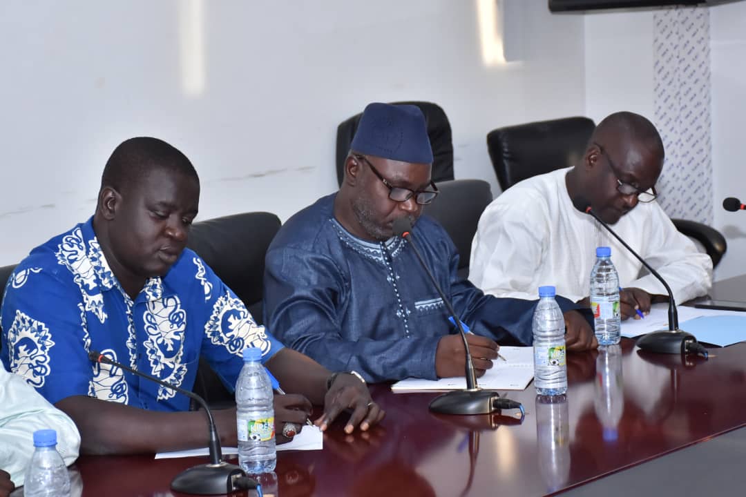 APR RUFISQUE : oumar gueye, invite les cadres a une meilleure organisation pour l’ancrage définitif du parti dans les 12 communes du département APR RUFISQUE : oumar gueye, invite les cadres a une meilleure organisation pour l’ancrage définitif du parti dans les 12 communes du département