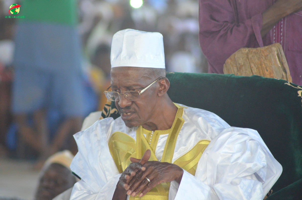 Khalife général des Tidjanes: Dr. Ahmed Khalifa Niasse appelle Macky Sall à reconnaître officiellement, Thierno Amadou Tidjane Bâ