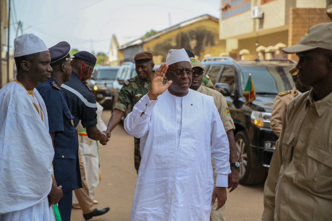 PHOTOS-Visite du Président Macky Sall chez le Khalife de Médina Gounass