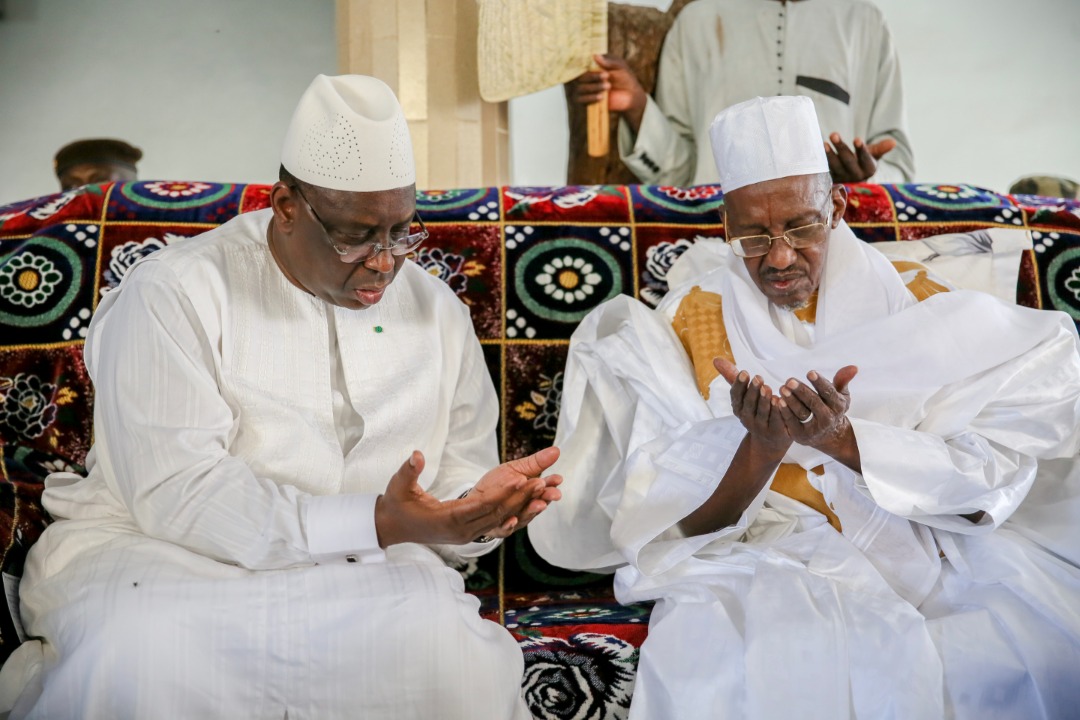 PHOTOS-Visite du Président Macky Sall chez le Khalife de Médina Gounass