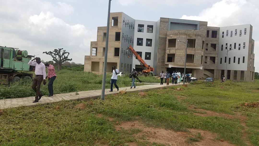 Thiès: Socé Diop Dione réclame plus de 2 milliards FCFA pour boucler les travaux de l'Ut et de l'Isep, qui vont accueillir les nouveaux bacheliers