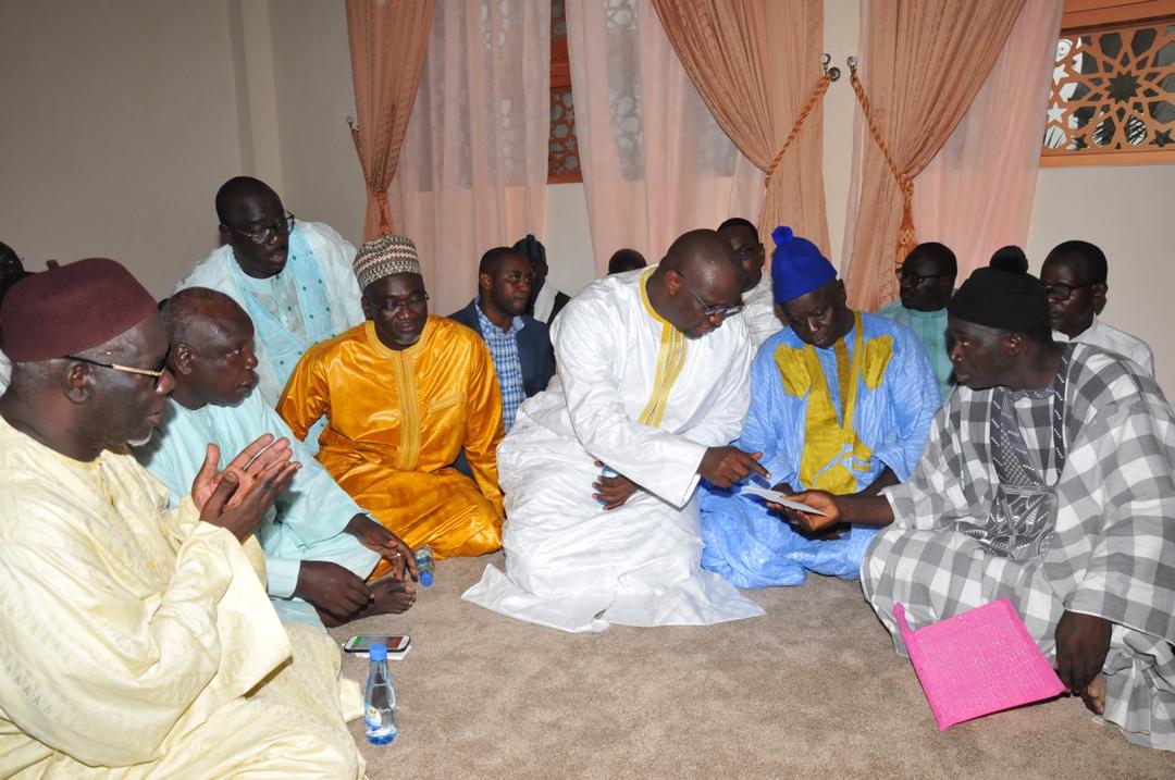 PHOTOS - Massalikoul Djinaan: Mouhamadou Makhtar Cissé et Pape Demba Bitèye contemplent le joyau, avant l'inauguration PHOTOS - Massalikoul Djinaan: Mouhamadou Makhtar Cissé et Pape Demba Bitèye contemplent le joyau, avant l'inauguration