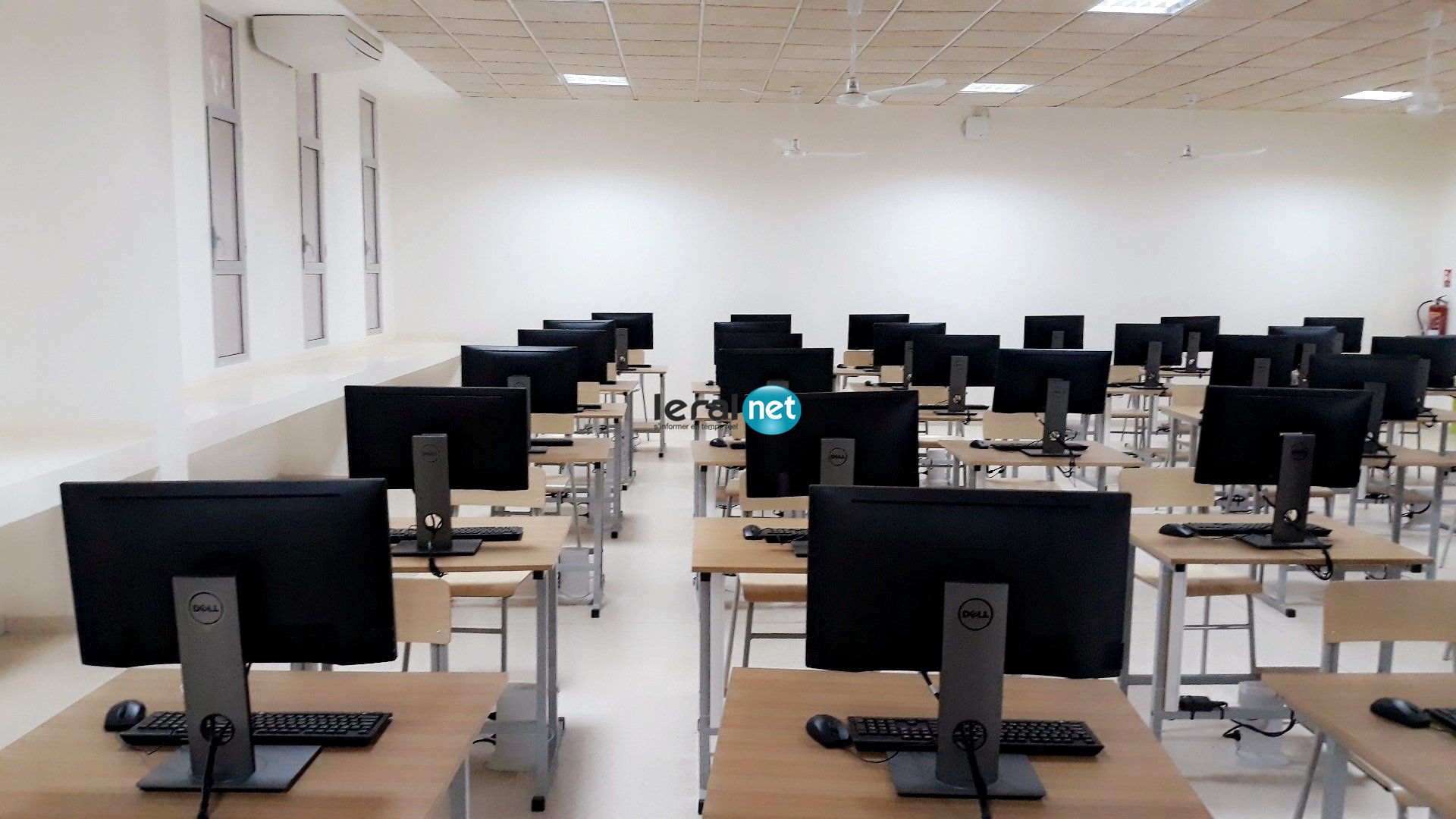 VIDEO - Pr. Mahy Diaw, Recteur UADB: « L’Amphi avec sa capacité de 500 places, sera fonctionnel en novembre pour une population de 8000 étudiants » (PHOTOS)