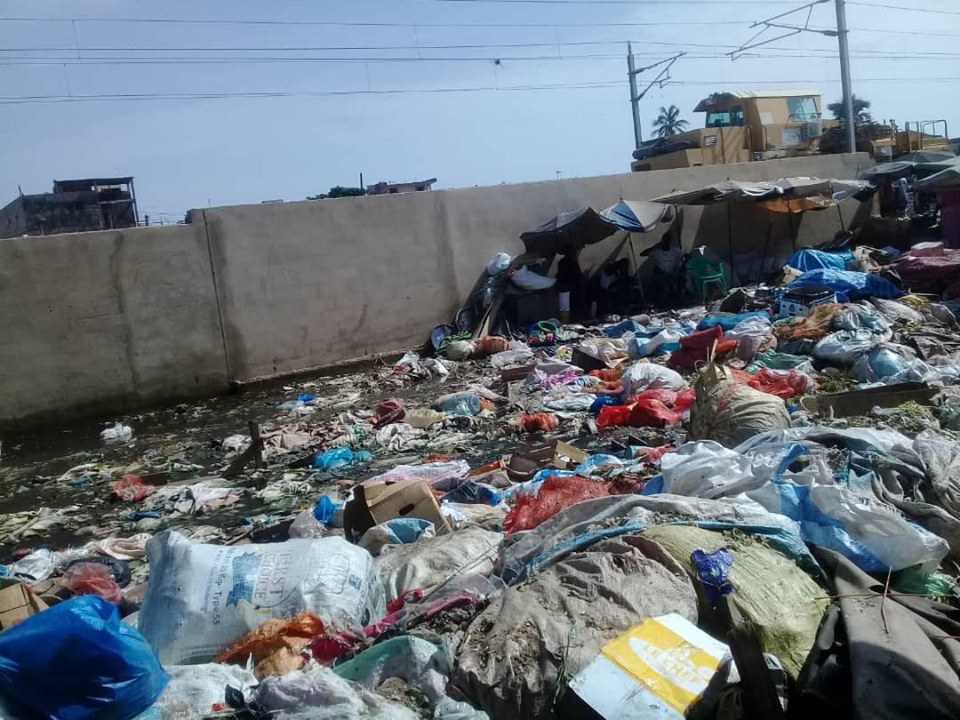 6 PHOTOS: le visage hideux du marché Thiaroye Gare