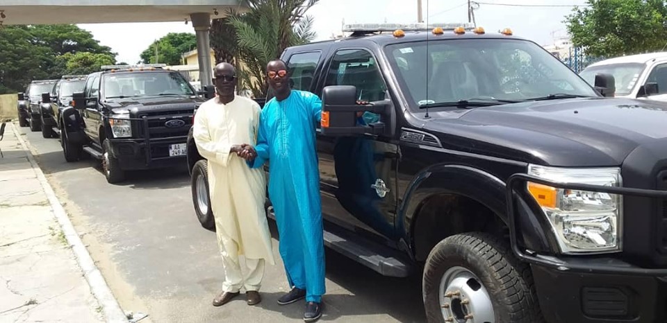 PHOTOS-L’incroyable parc automobile de Me Abdoulaye Wade