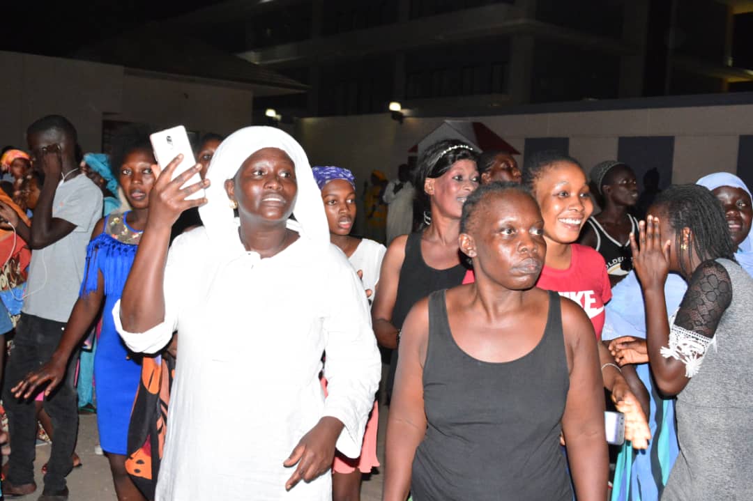 VIDEO - Découvrez les premières images de Khalifa Sall à sa sortie de la Maison d'arrêt de Rebeuss 