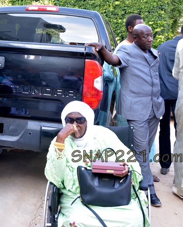 Voici Oumy Diallo, la sainte mère de Marième Faye …! au mariage de Yama Diallo Bèye, fille de Ismael Diallo