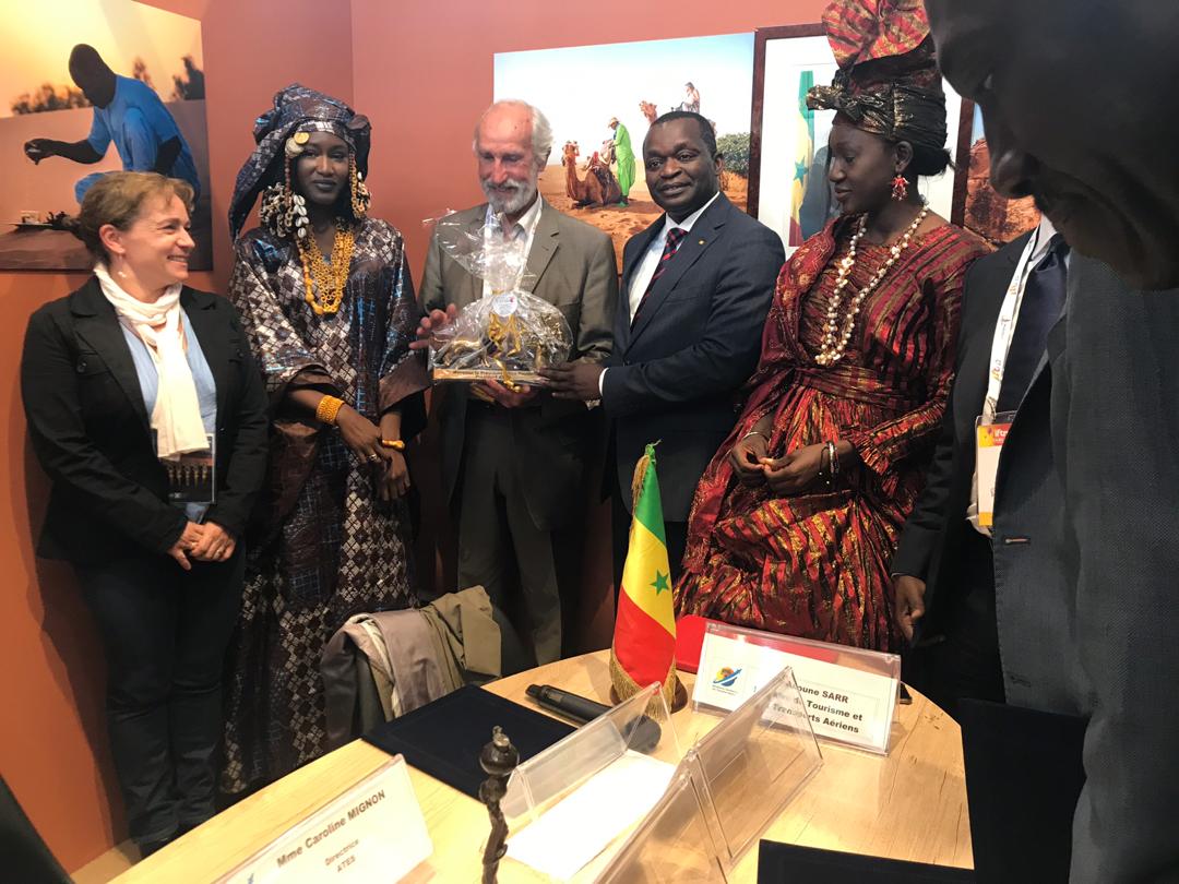 PHOTOS+VIDEO- Signature de protocole d'accord entre le Gouvernement du Sénégal et le syndicat des Entreprises du Tour Operating (SETO)
