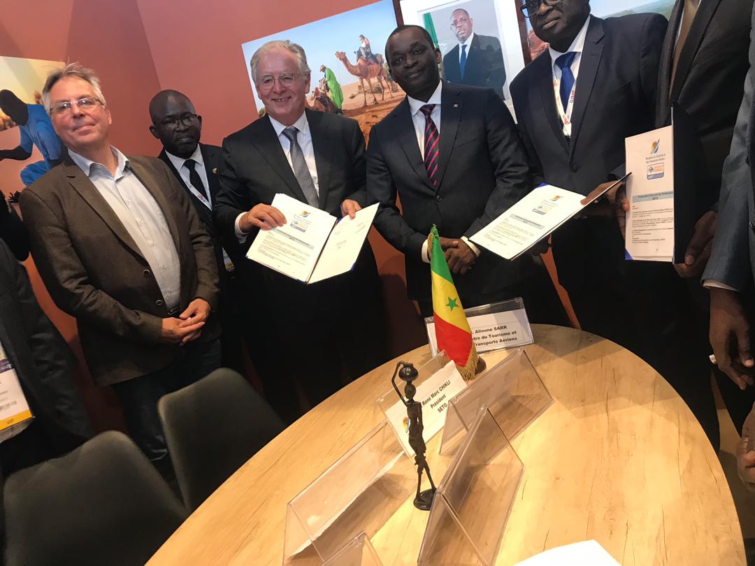 PHOTOS+VIDEO- Signature de protocole d'accord entre le Gouvernement du Sénégal et le syndicat des Entreprises du Tour Operating (SETO) PHOTOS+VIDEO- Signature de protocole d'accord entre le Gouvernement du Sénégal et le syndicat des Entreprises du Tour Operating (SETO)