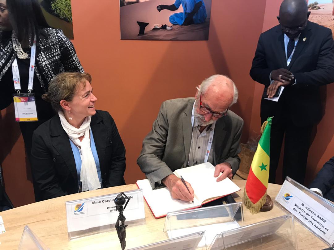 PHOTOS+VIDEO- Signature de protocole d'accord entre le Gouvernement du Sénégal et le syndicat des Entreprises du Tour Operating (SETO)