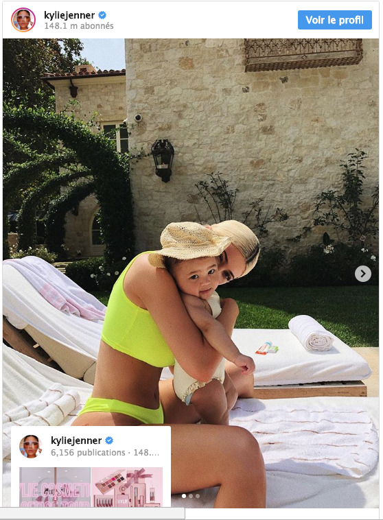 Kylie Jenner violemment critiquée après la publication de clichés avec sa fille