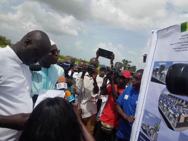 Lancement du projet de Construction des 100 000 logements sociaux – Revivez en images la visite de terrain du ministre Abdou Karim Fofana