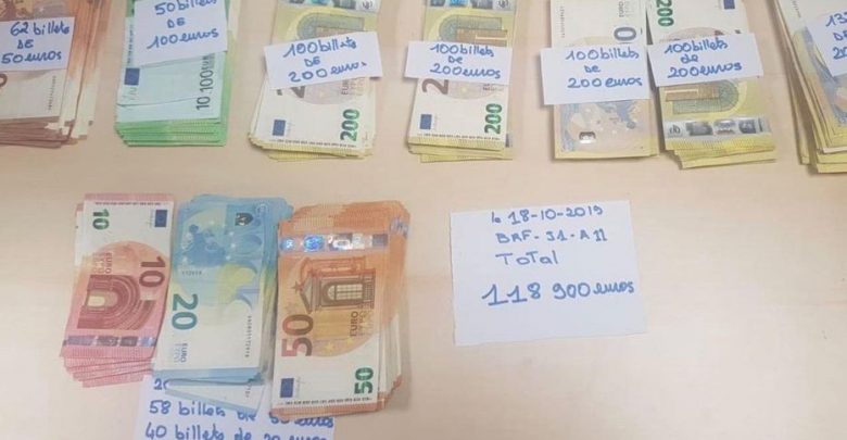 Paris: Un Guinéen arrêté avec 118.900 euros qu’il présente comme des «biscuits»