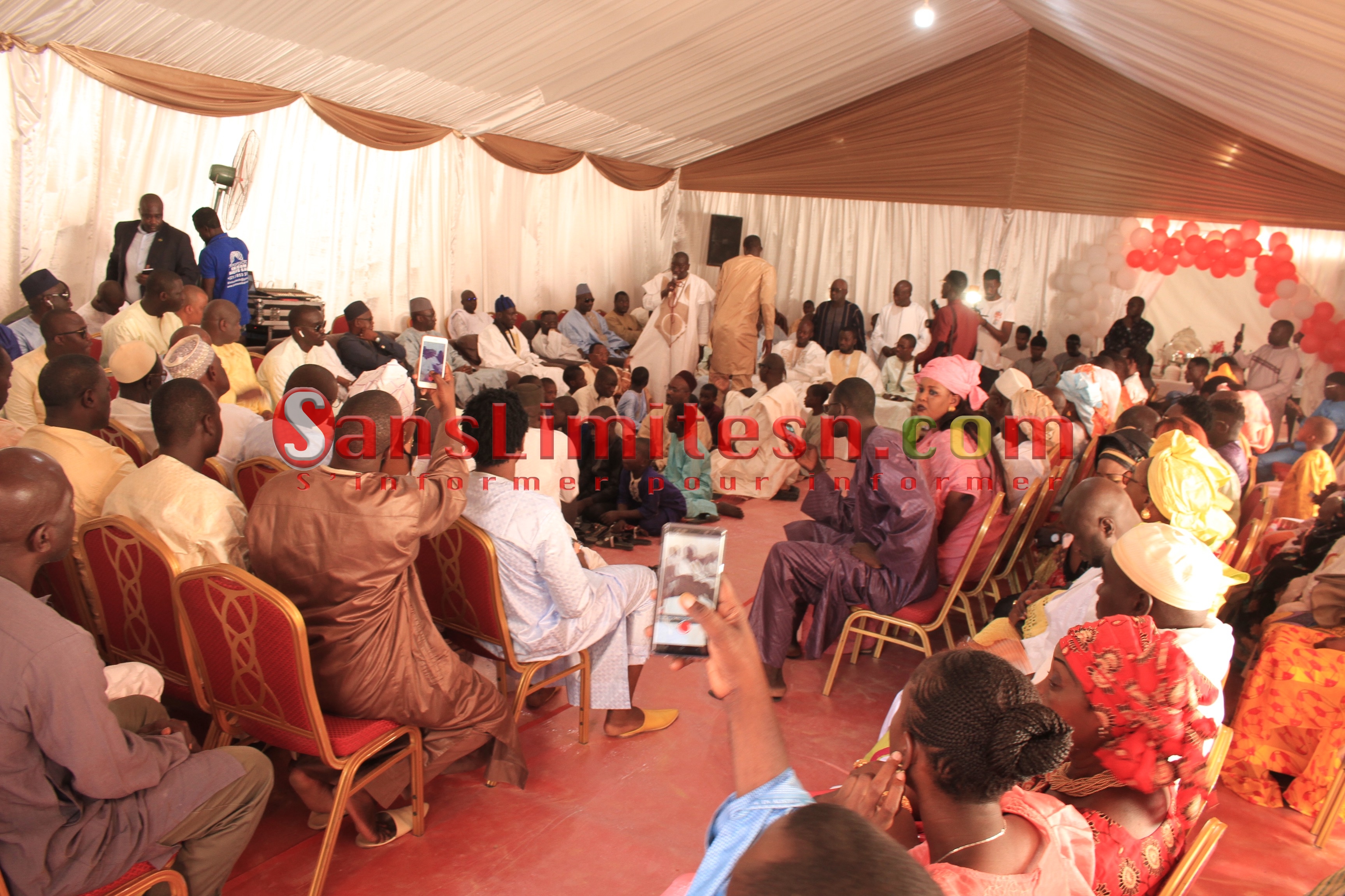 PHOTOS - Invités VIP et sagnsé: Les premières images du baptême royal du petit-fils de Moustapha Cissé Lô PHOTOS - Invités VIP et sagnsé: Les premières images du baptême royal du petit-fils de Moustapha Cissé Lô