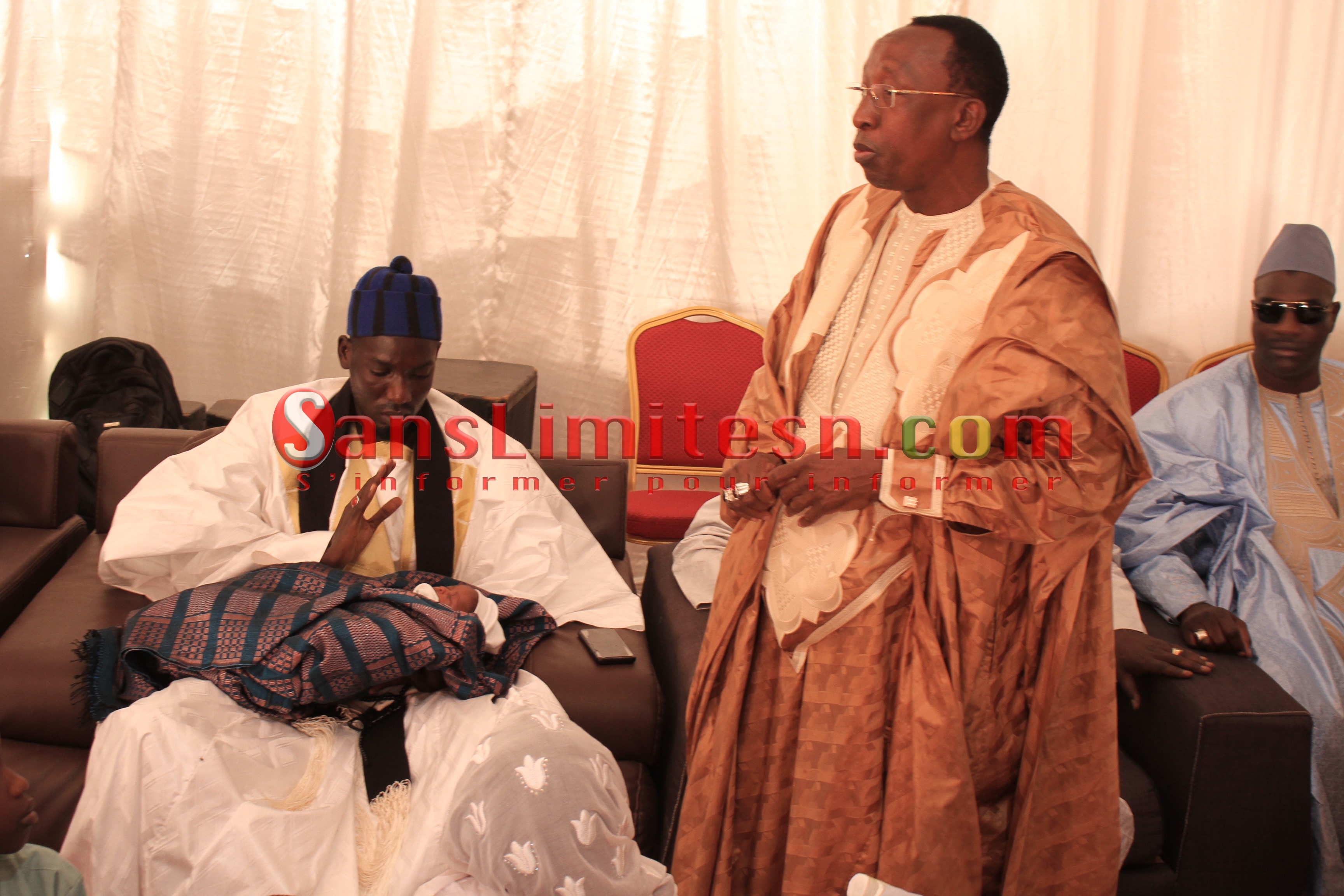 PHOTOS - Invités VIP et sagnsé: Les premières images du baptême royal du petit-fils de Moustapha Cissé Lô PHOTOS - Invités VIP et sagnsé: Les premières images du baptême royal du petit-fils de Moustapha Cissé Lô