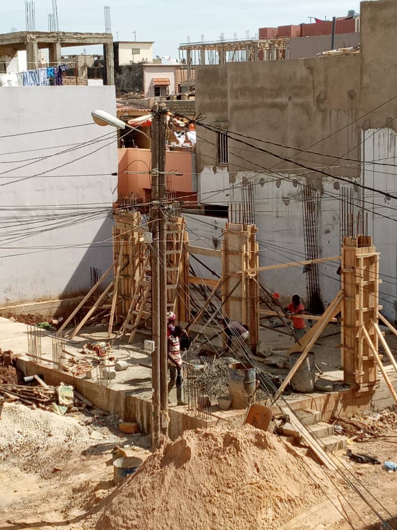 (Photos ) - Mamelles: La construction d’un immeuble R+7 inquiète les populations