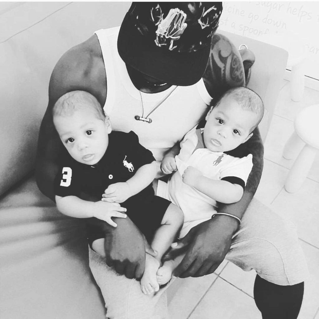 PHOTOS - La vie de Henry Camara en famille