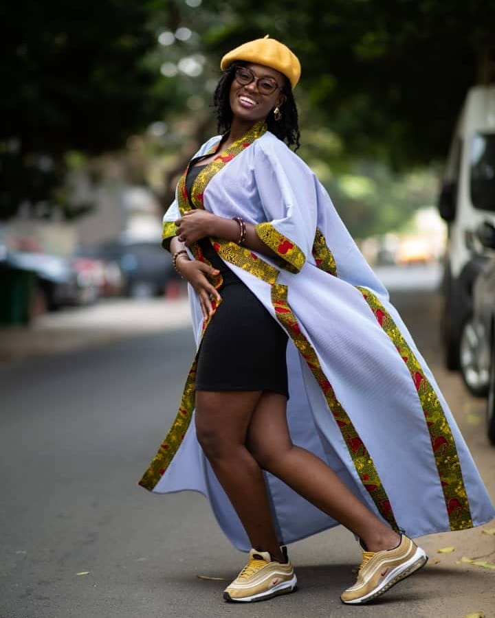 PHOTOS - Djalika de la série "Maitresse d'un homme marié" se la coule douce PHOTOS - Djalika de la série "Maitresse d'un homme marié" se la coule douce