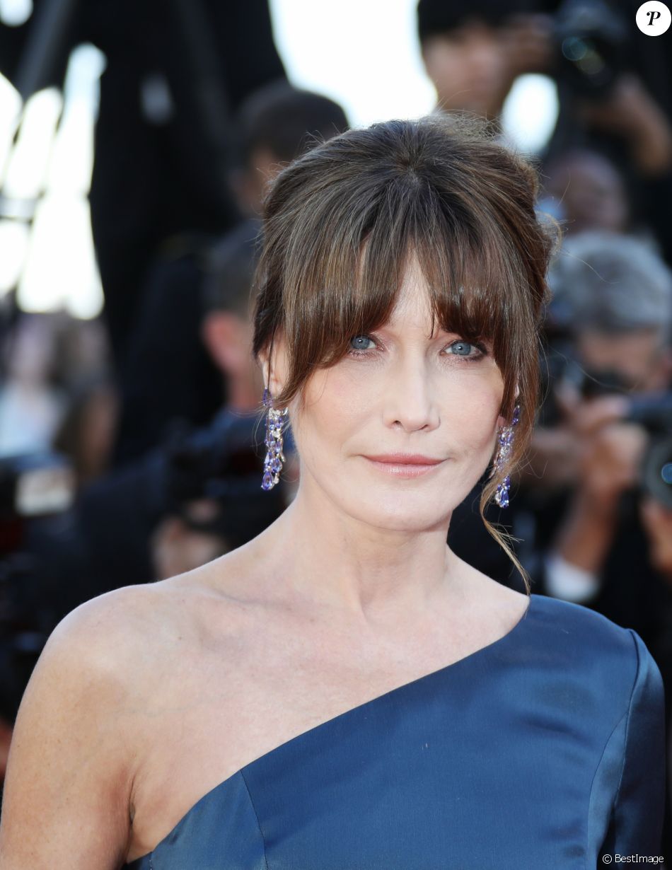 PHOTOS - Carla Bruni-Sarkozy au naturel dans la nouvelle pub Burberry
