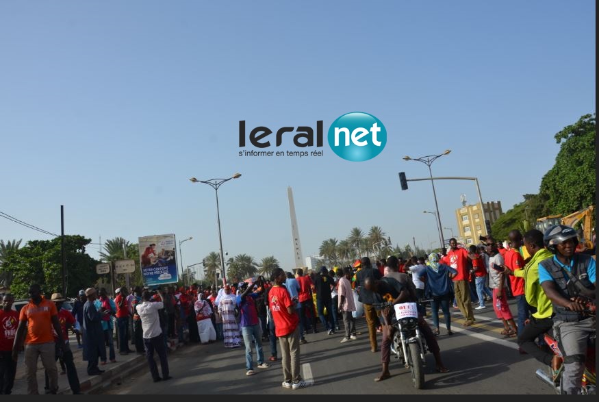 Marche pacifique pour soutenir le peuple Comorien et Guinéen: les activistes ont massivement répondu à l'appel Marche pacifique pour soutenir le peuple Comorien et Guinéen: les activistes ont massivement répondu à l'appel