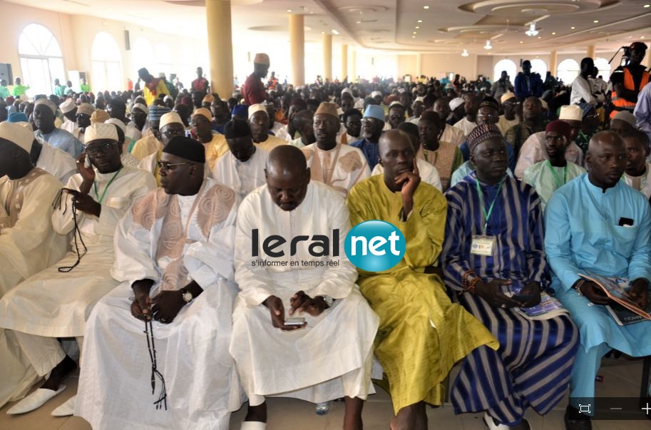 Les premières images de la cérémonie officielle du Maouloud à Tivaouane