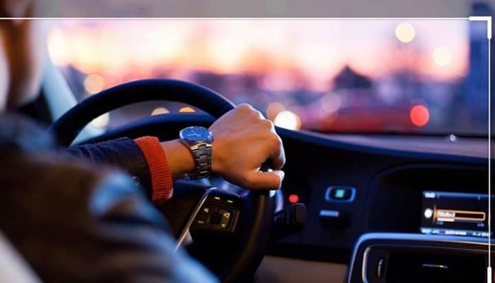 L’abandon de véhicule à une personne non titulaire de permis: Un délit passible de 2 ans d’emprisonnement