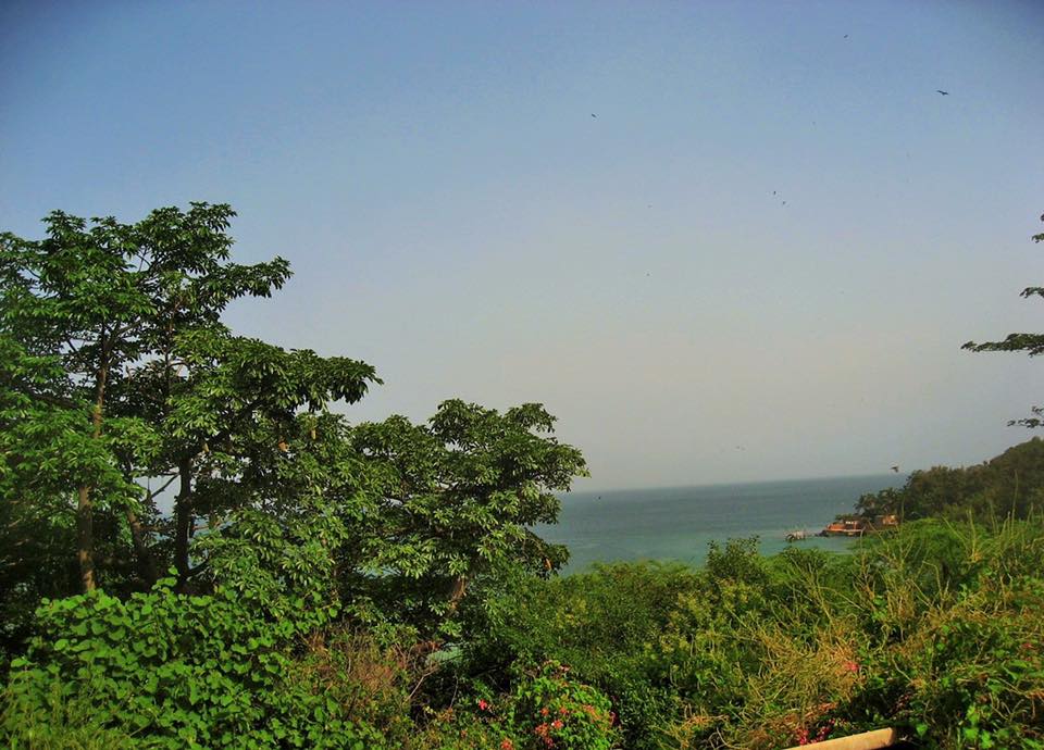 (PHOTOS) Alerte- Effondrement de la Corniche Est : Un risque d’avoir une rupture totale de la voie (PHOTOS) Alerte- Effondrement de la Corniche Est : Un risque d’avoir une rupture totale de la voie