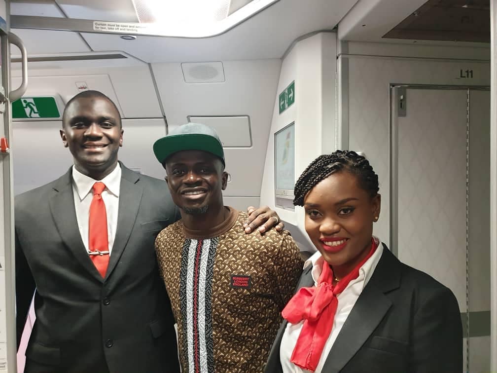 (PHOTOS) - Sadio Mané, Monsieur modestie..: Il a rejoint la sélection par vol simple