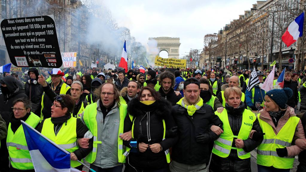 Les «gilets jaunes» veulent reprendre les Champs-Élysées pour leur anniversaire