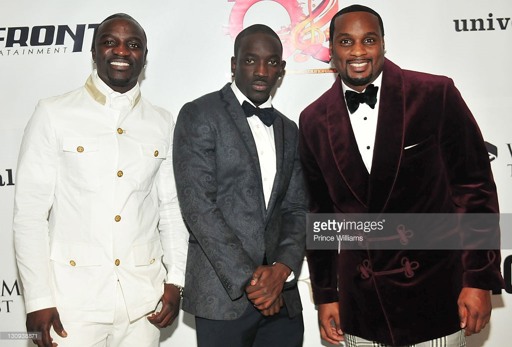 PHOTOS - La Face cachée de Bu Thiam, le frère d'Akon, qui dévoile sa petite amie