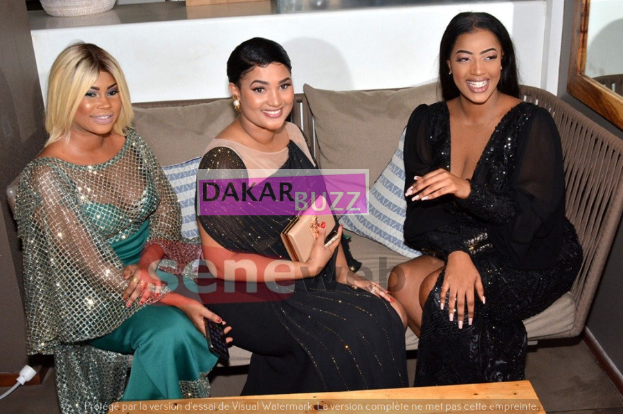 PHOTOS - Cérémonie de lancement S4 Pod et Marichou: Admirez la belle complicité entre Eva, Betty et Marichou PHOTOS - Cérémonie de lancement S4 Pod et Marichou: Admirez la belle complicité entre Eva, Betty et Marichou