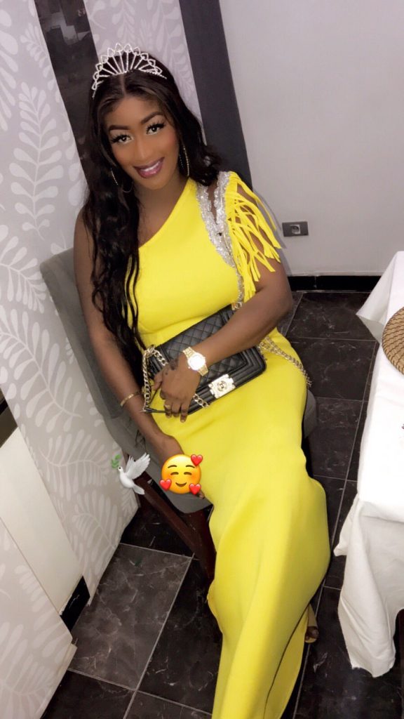 PHOTOS - Regardez comment Lyssa fête son anniversaire, sans Pod