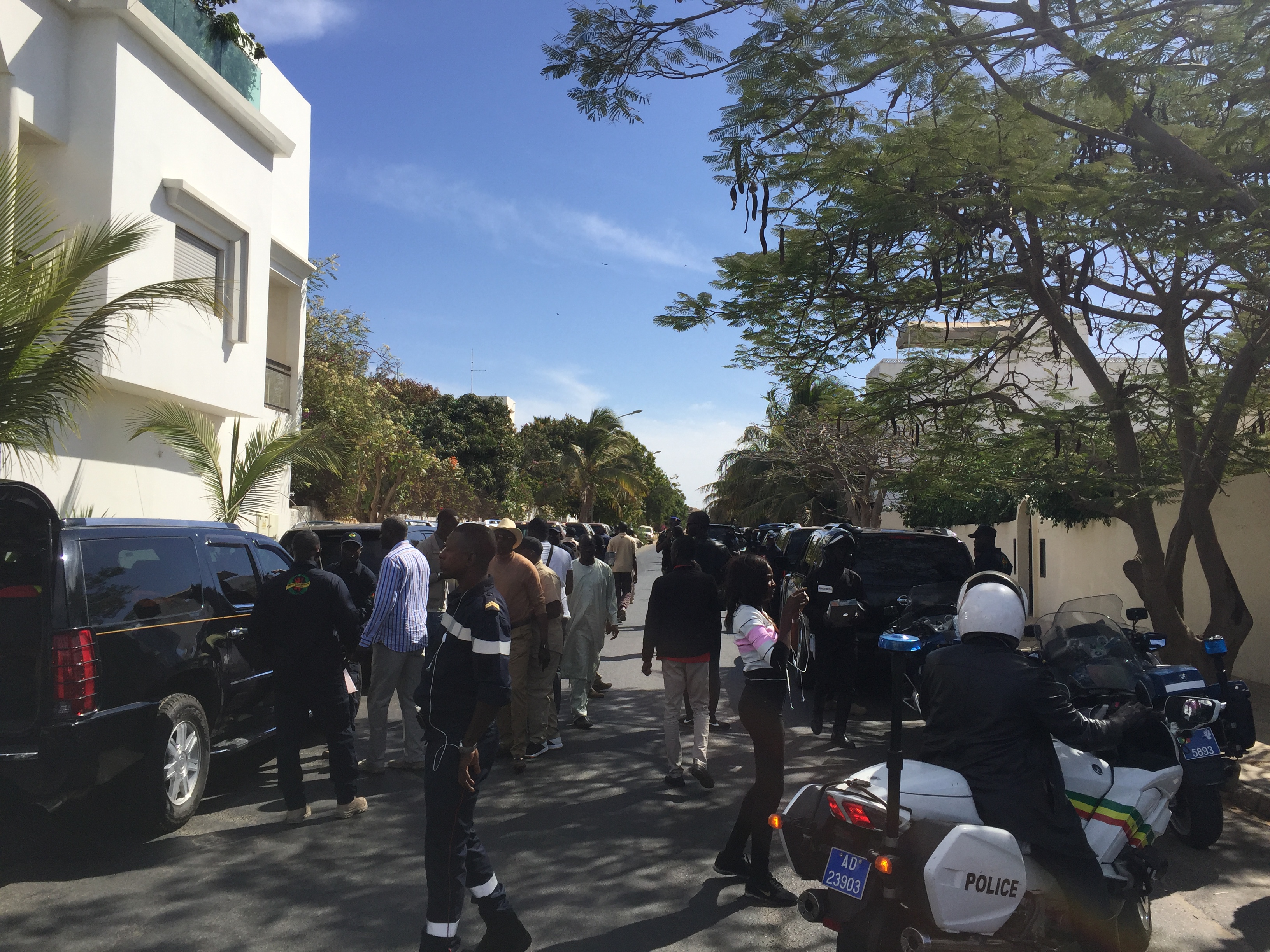 Une quantité importante de gas-oil déversée près du domicile de Macky Sall à Mermoz : Les populations s’interrogent sur les motivations des « auteurs »
