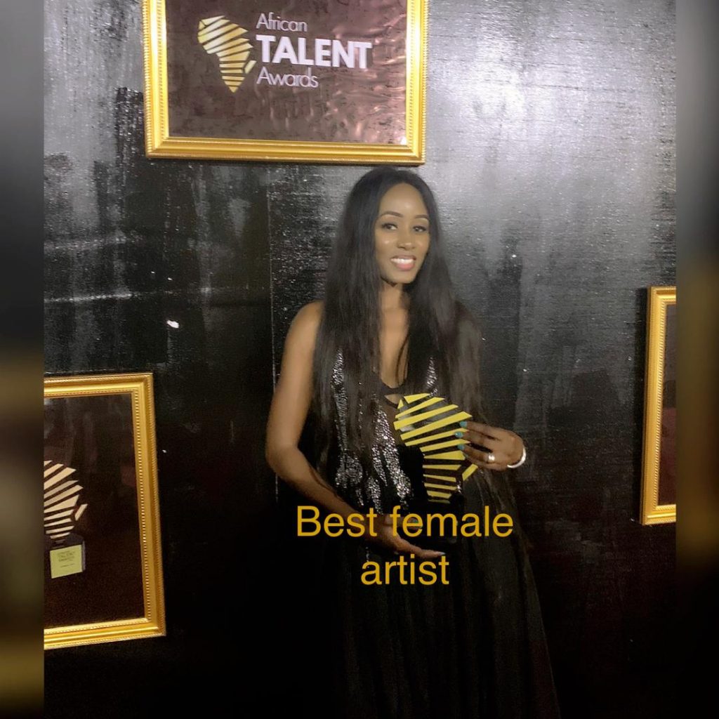 PHOTOS - African Talent Awards 2019: Queen Biz primée meilleure artiste féminin d’Afrique, à Abidjan