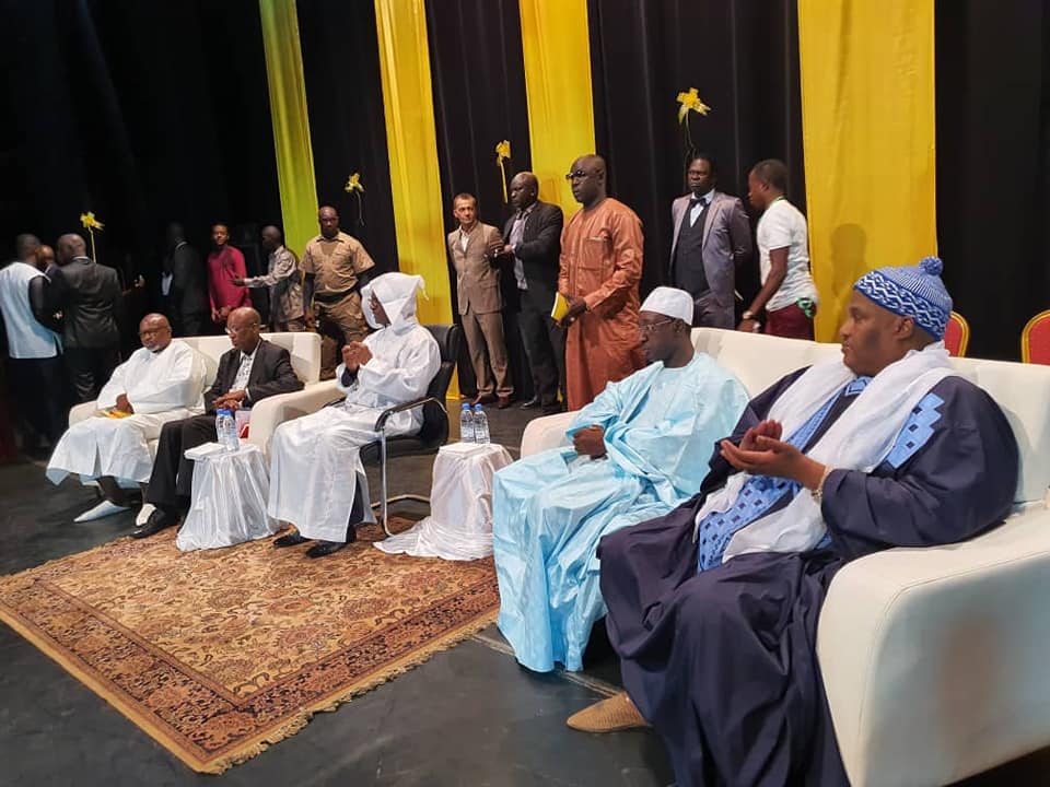 Revivez en images la cérémonie de présentation du livre "Ndaxam BAMBA dajna Fepp" du Général de BAMBA à Sorano Revivez en images la cérémonie de présentation du livre "Ndaxam BAMBA dajna Fepp" du Général de BAMBA à Sorano