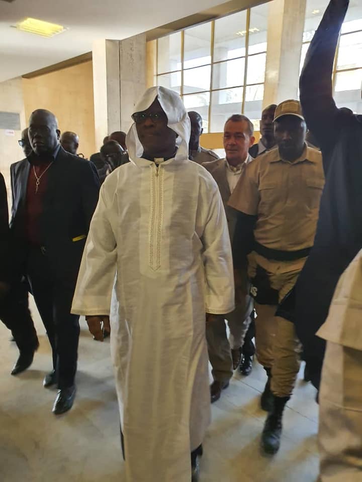 Revivez en images la cérémonie de présentation du livre "Ndaxam BAMBA dajna Fepp" du Général de BAMBA à Sorano Revivez en images la cérémonie de présentation du livre "Ndaxam BAMBA dajna Fepp" du Général de BAMBA à Sorano