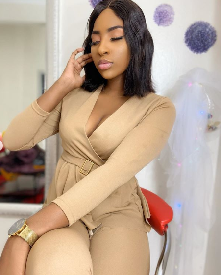 PHOTOS - Diariatou sow alias Oumy «Golden» s’affiche dans une tenue classe